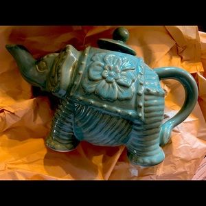 🐘🫖CALYPSO ST. BARTH Turquoise Blue Ceramic Elephant Tea Pot🍵 NWT